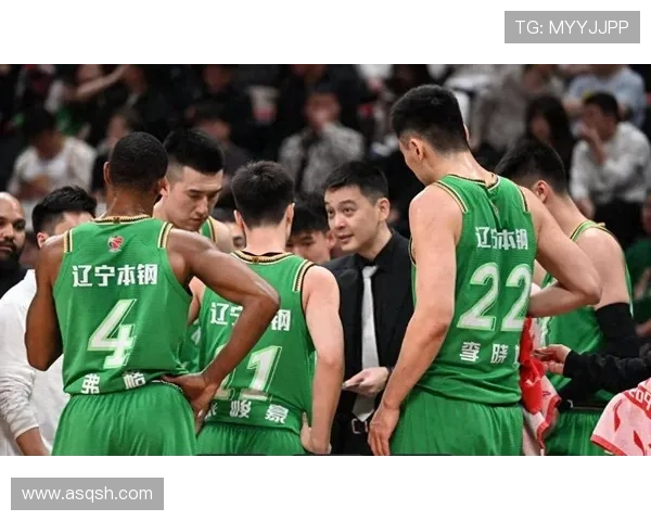 北京全运男篮热身赛大胜北控 雷吉佩里与西布龙首度登场表现亮眼